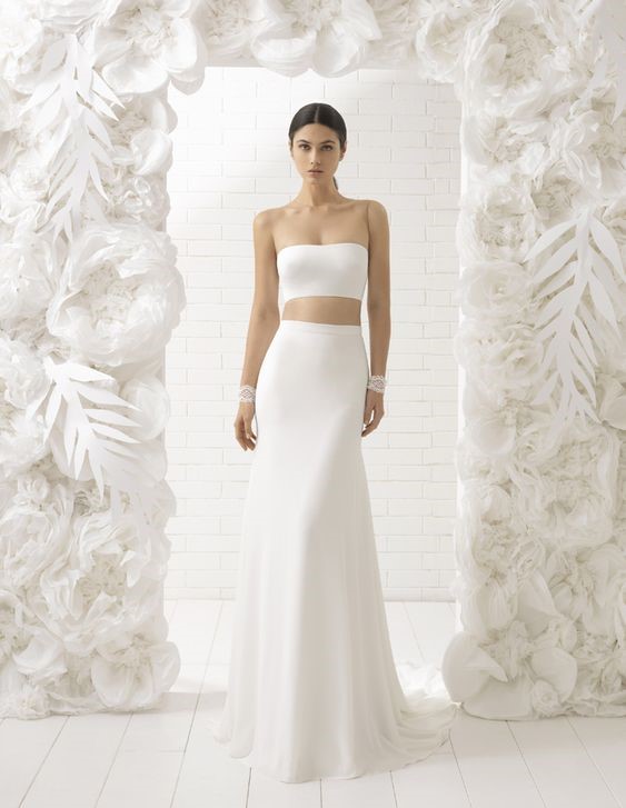 8 WAYS TO PULL OFF A STRAPLESS WEDDING GOWN